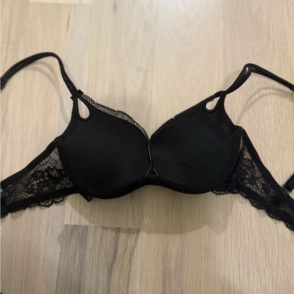 Victoria’s Secret embellished lace push up bra - Picture 11 of 14
